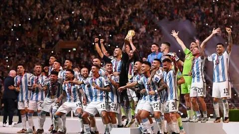 富婆与年轻健身教练邂逅，半月时光让她欣喜若狂，双腿不停颤抖