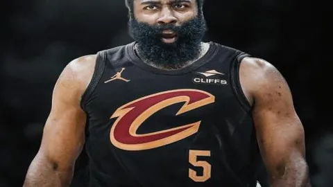 新教练上任需时磨合，克鲁伊维特18强赛或难显锋芒