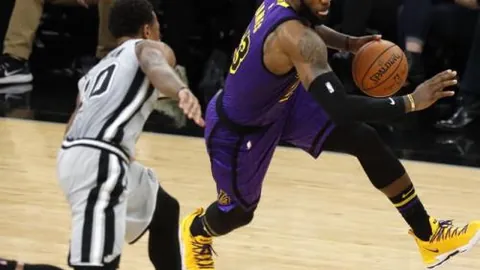 揭秘：B费解约金超5700万镑，曼联球迷洞察一切，红魔生涯或终结于本季